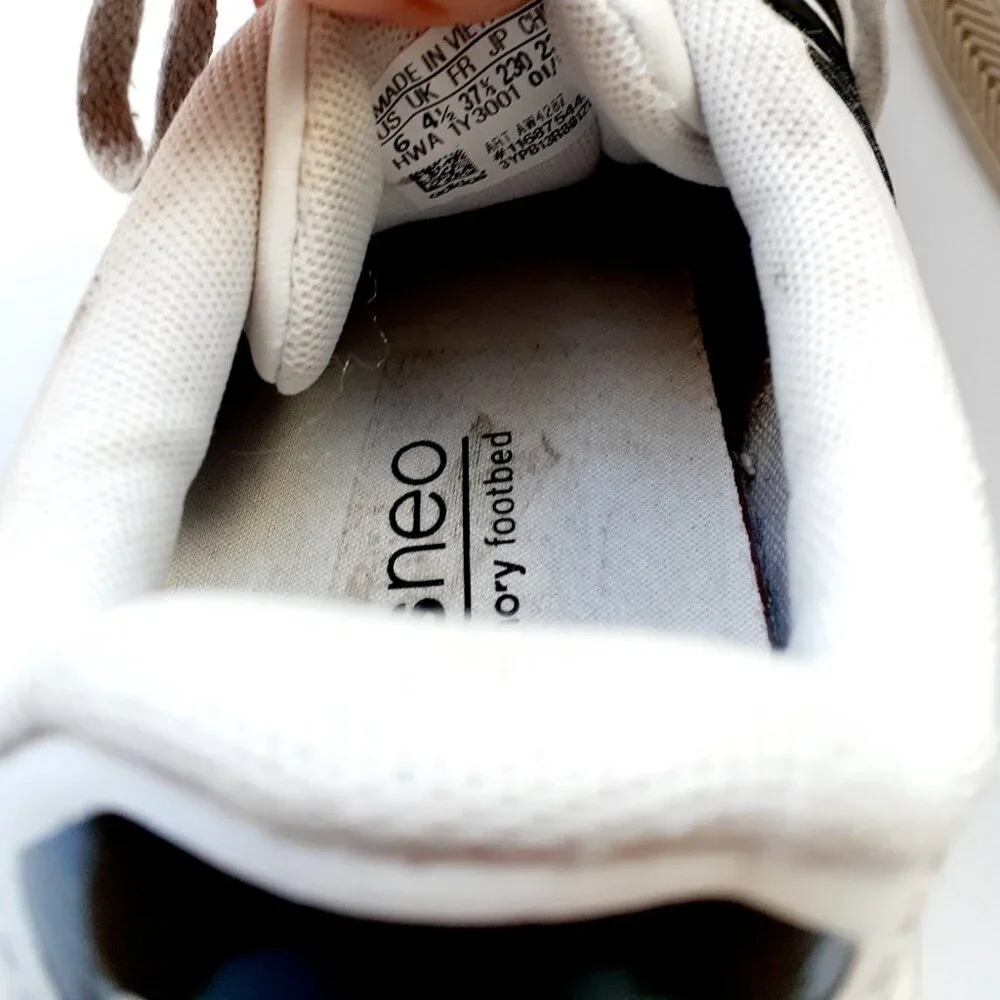 Adidas Boys Shoes White Black Stripe Neo Youth Size 6